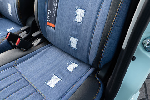 S700ハイゼットカーゴ シートカバー  M.I.C DENIMダメージ加工