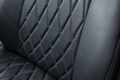 シートカバー 車種限定 90ノア＆ヴォクシーステッチデザイン細部