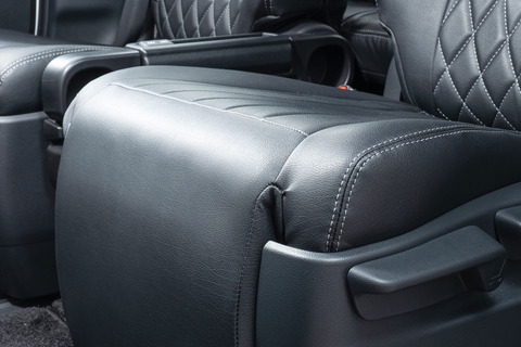 シートカバー 車種限定 90ノア＆ヴォクシー後部座席細部