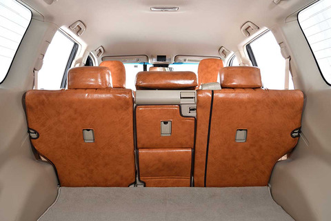 90ヴォクシー シートカバー アンティークデザインS　キャメル　ラゲッジスペース