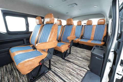 【全対応車種用】シートカバー アンティークデニム ハイエース装着　キャメル　後部座席