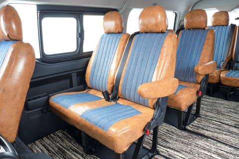 200ハイエース　シートカバー  アンティークデニム　後部座席