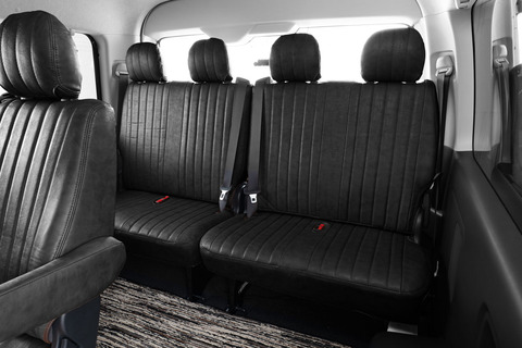 200ハイエース　シートカバー クラシック　ブラックカラー後部座席装着イメージ