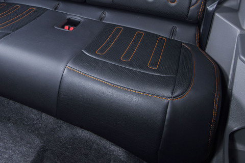 LA900S/LA910Sタフト　車種限定シートカバー  TAFT　後部座性座面詳細