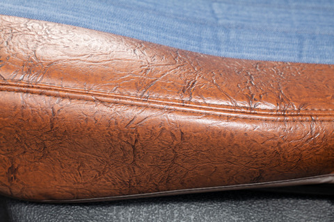 ライトエース　シートカバー  アンティークデニムブラウン縫製詳細