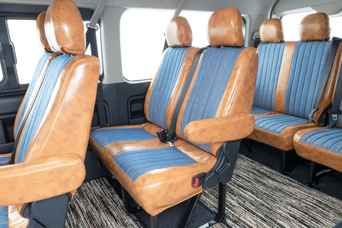 200ハイエース　シートカバー  アンティークデニム　後部座席