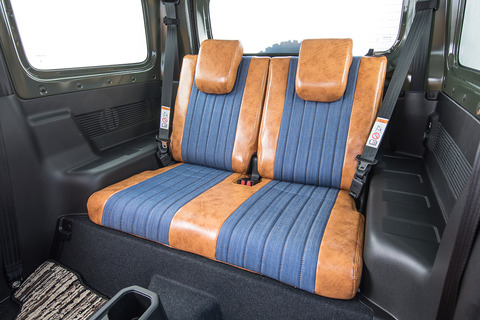 ヤリスクロス シートカバー  アンティークデニム　キャメル