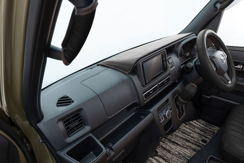 S700 アトレー/ハイゼットカーゴ  ダッシュボードマットS クラシック　ブラック