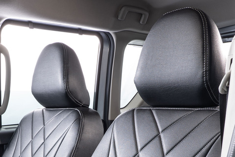 カスタムシートカバー車種専用デリカミヘッドレストデザイン