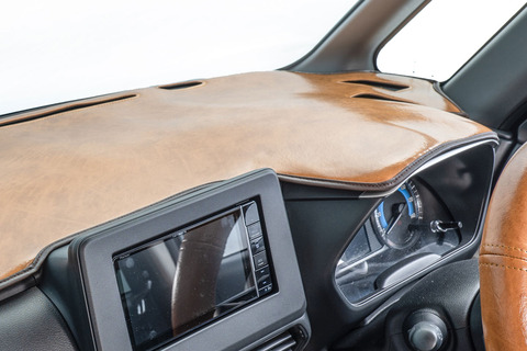 デリカミニ　ダッシュボードマット　アンティークキャメル