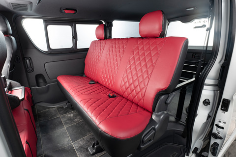 シートカバー車種限定　ハイエースtype200 バゲットタイプ バン2列車用 【1台分全席】