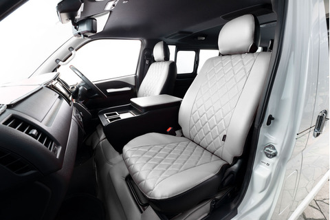 シートカバー車種限定　ハイエースtype200 バン2列車用 【フロント2席】