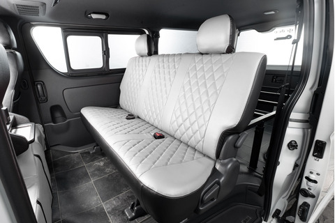 シートカバー車種限定　ハイエースtype200 バゲットタイプ バン2列車用 【1台分全席】