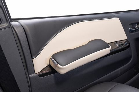 200ハイエース ドアアームレスト 左右セット プライム　ホワイト