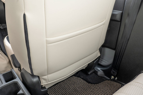 ジムニーノマド シートカバー  プライム　バニラカラー　装着イメージ