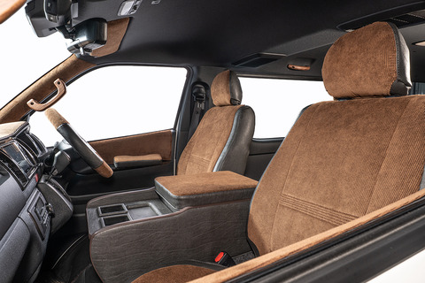 200ハイエース 木製グリップ Aピラー用左右2本セットウォールナット 装着イメージ