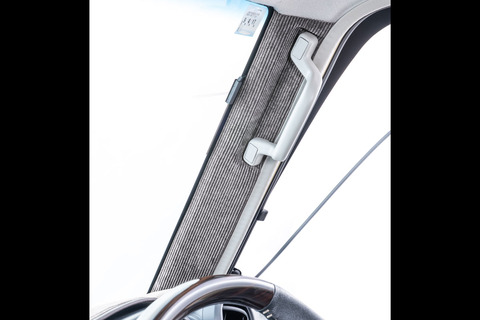 Aピラーパネル　張り替え済み交換タイプ　左右セット　 コーデュロイ　グレー運転席側装着イメージ