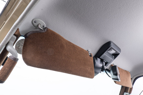 ランドクルーザー７０再再販モデルサンバイザーカバーコーデュロイブラウンカラー装着イメージ展開時