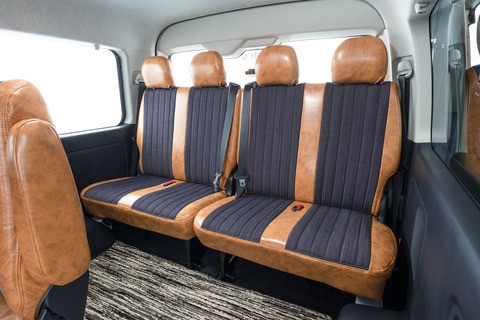 200ハイエース　ワイド　シートカバー  アンティークデニム インディゴ　最後部座席装着イメージ