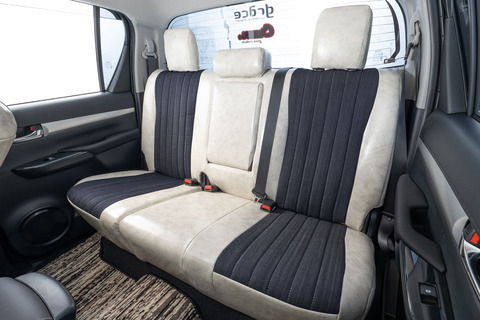 125ハイラックス シートカバー アンティークデニム インディゴ　ホワイトスモーク 後部座席