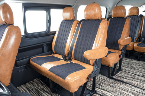 200ハイエース　ワイド　シートカバー  アンティークデニム インディゴ　後部座席装着イメージ