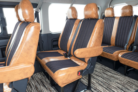 200ハイエース　ワイド　シートカバー  アンティークデニム インディゴ　後部座席装着イメージ