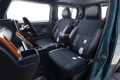 【全対応車種用】シートカバー  M.I.C DENIM インディゴ　TAFT装着画像