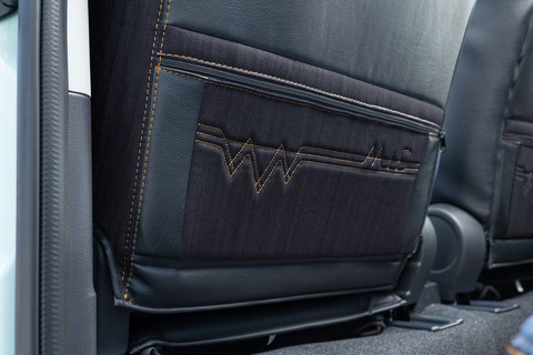 S700ハイゼットカーゴ シートカバー  M.I.C DENIM インディゴ(アトレー装着)