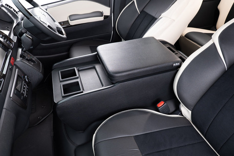 200系ハイエースS-GL用センターコンソール　T.W.G　装着イメージ