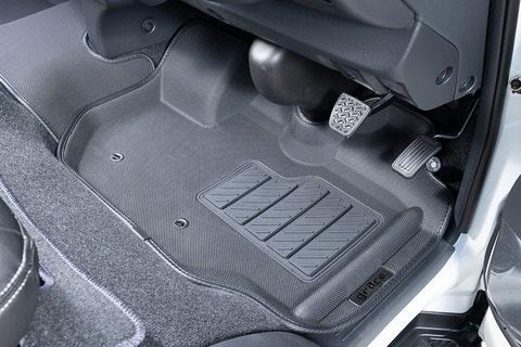 200ハイエース　3Dフロアマット　ワイドボディ用　運転席