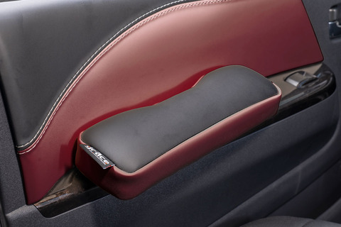 200ハイエース ドアアームレスト 左右セット プライム　ボルドー