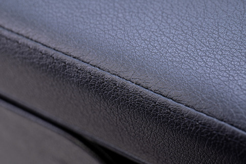 しっかりとした縫製でインテリアのグレードを上げます