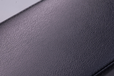 高級感のあるブラックレザー
