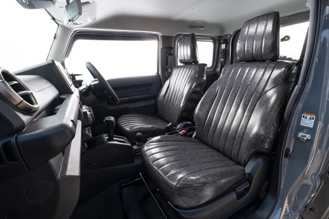 シートカバー クラシックグロッシー ジムニー装着イメージ　グロッシーブラック