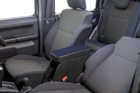 【JC74ジムニーノマド専用】センターコンソール Ver.3アンティークデニムインディゴ＜ドリンクホルダー付き＞　インディゴブルー×ヴィンテージブラック装着イメージ