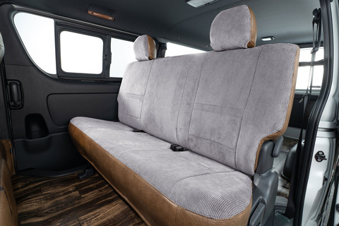 シートカバー  アンティークコーデュロイ　コーデュロイグレーxヴィンテージモカ　ハイエース後部席装着イメージ