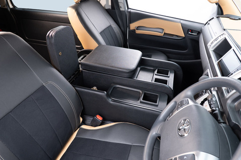 200系ハイエース ワゴンGL グランドキャビン用センターコンソール T.W.G　装着イメージ