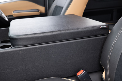 200系ハイエースワゴンGL グランドキャビン用シンプルセンターコンソール　装着イメージ