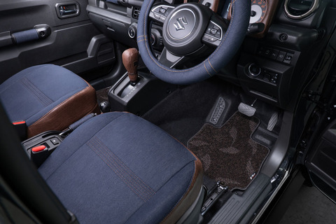 【ジムニーノマド専用】フロアマット プレミアムセット １台分　運転席装着イメージ ヴィンテージブラウン