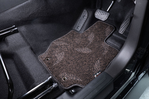 【ジムニーノマド専用】フロアマット プレミアムセット １台分　運転席装着イメージ ヴィンテージブラウン