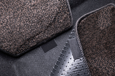 【ジムニーノマド専用】フロアマット プレミアムセット １台分　 ヴィンテージブラウンの場合は裏面がゴムマット仕様になります。