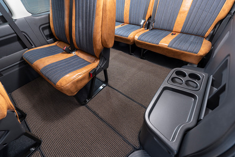 200ハイエースワイド 装着