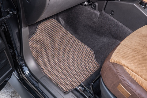 【ジムニーノマド専用】フロアマット 1台分セット NEWアンティーク　助手席装着イメージ