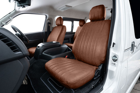 　シートカバー クラシック　ハイエース着用イメージ　ブラウンカラー