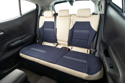 カントリーデニムインディゴ×アイボリー
アクア着用イメージ