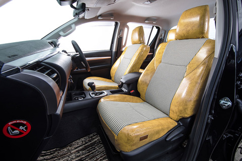 200ハイエース バン シートカバー  アンティーク千鳥クリームイエロー