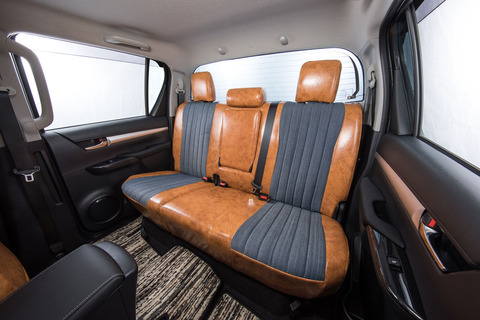 125ハイラックス シートカバー  アンティークデニムインディゴキャメル