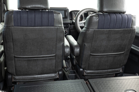 シートカバー  アンティークデニム　ヴィンテージブラックジムニー装着