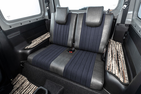 シートカバー  アンティークデニム　ヴィンテージブラックジムニー装着