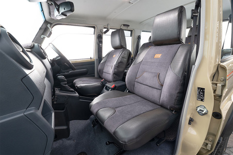 シートカバー カントリー コーデュロイグレーxヴィンテージブラック ランクル70装着シートカバー カントリー コーデュロイグレーxヴィンテージブラック ランクル70装着